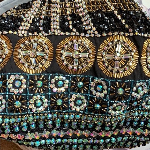 Prom Dress 👗 💎 - Picture 4 of 6